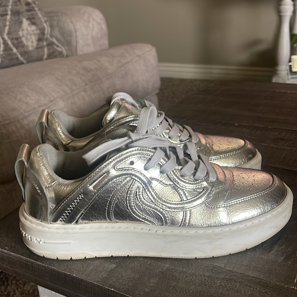 $830 Women’s Stella McCartney S-Wave Silver Leather Lace Up Sneakers Sz 38